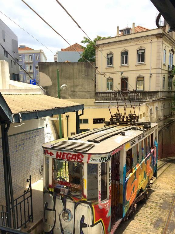 Lavra Tram Apartment Лиссабон Экстерьер фото
